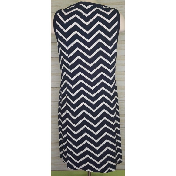 Lauren Ralph Lauren Sleeveless Dress Navy & White Chevron Print Size 8 - Picture 3 of 8